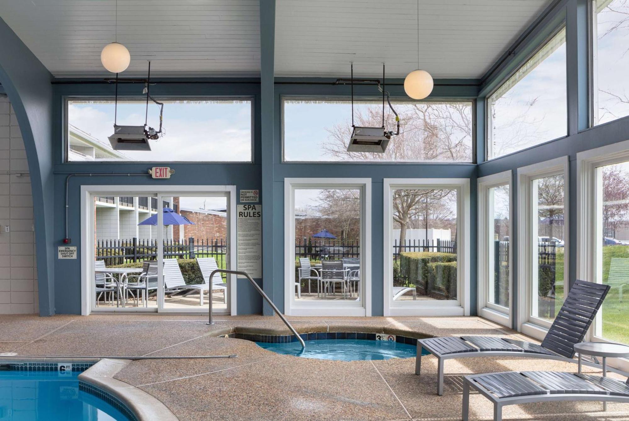 Howard Johnson By Wyndham Middletown Newport Area Buitenkant foto