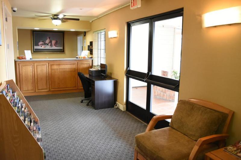 Howard Johnson By Wyndham Middletown Newport Area Buitenkant foto