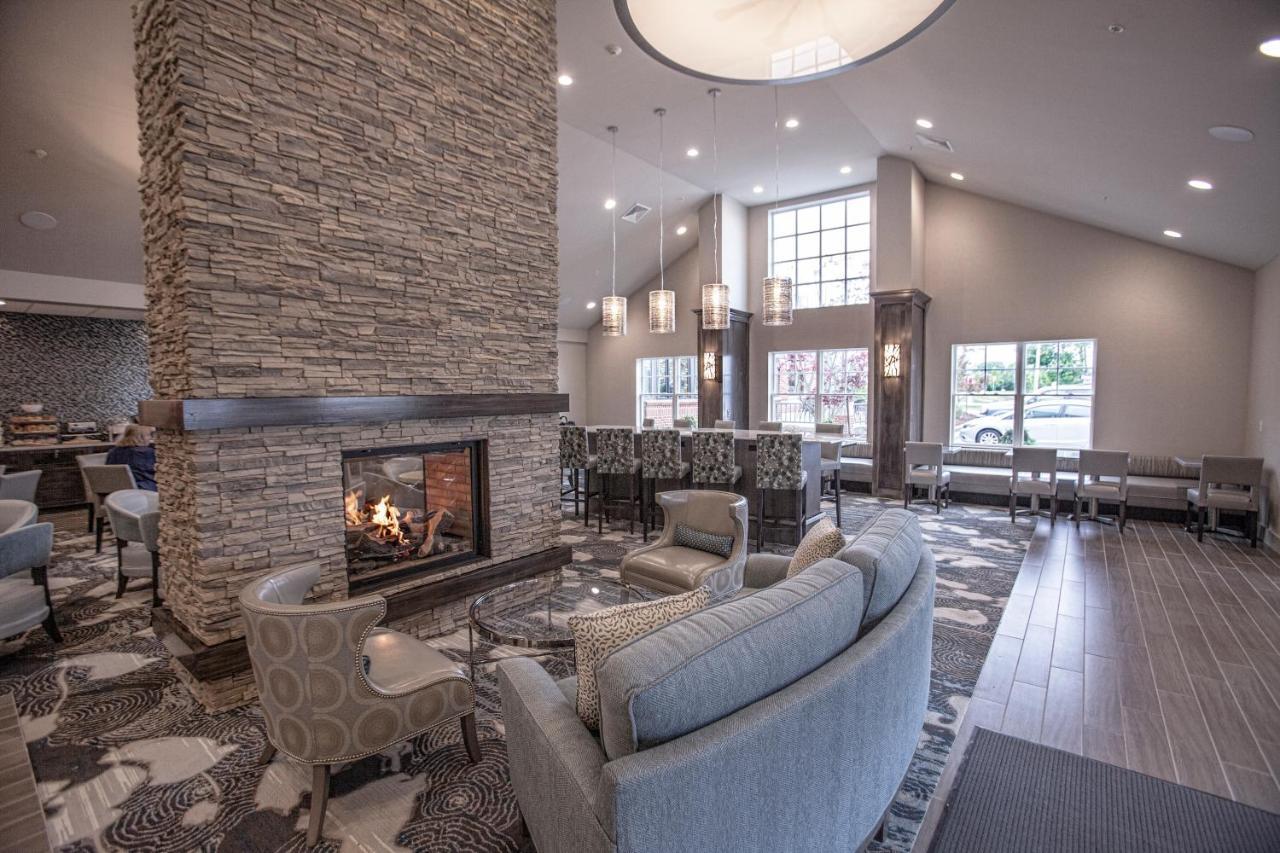 Howard Johnson By Wyndham Middletown Newport Area Buitenkant foto
